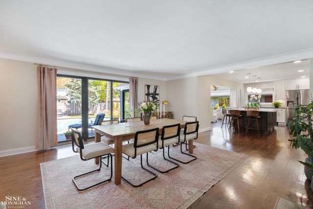 56 Hampton Road, Grosse Pointe Shores, MI 48236