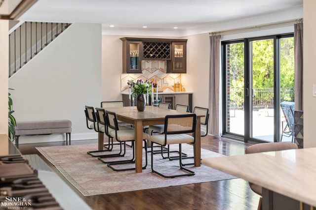 56 Hampton Road, Grosse Pointe Shores, MI 48236