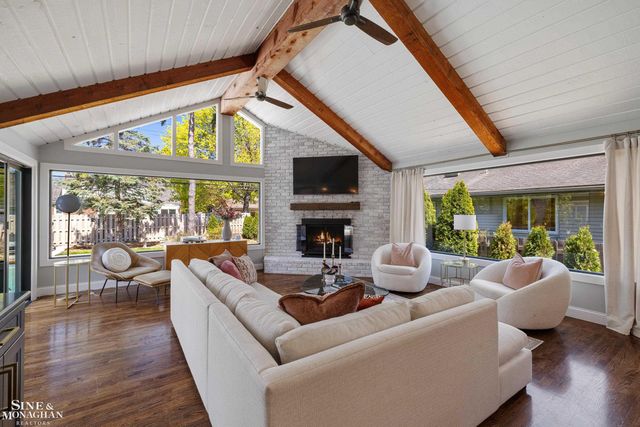 56 Hampton Road, Grosse Pointe Shores, MI 48236