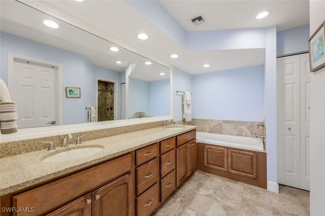 3330 Crossings CT 604, Bonita Springs, FL 34134
