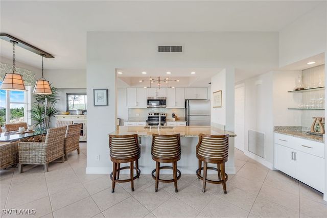 3330 Crossings CT 604, Bonita Springs, FL 34134