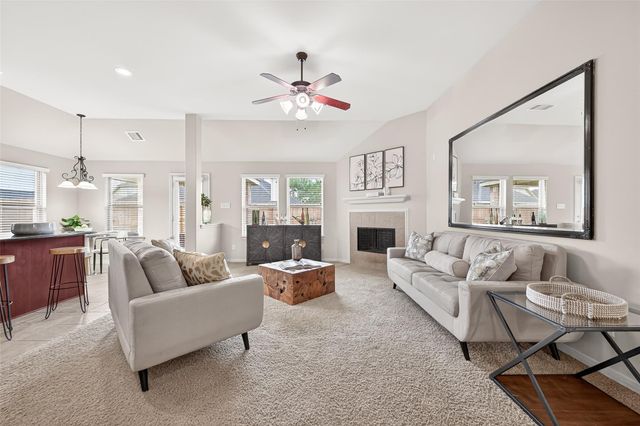 19134 Quarry Lakes Lane S, Richmond, TX 77407