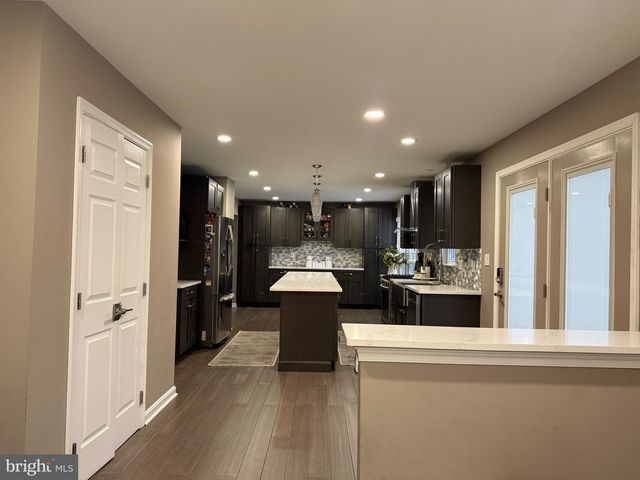 1307 NAUTICAL CIR, Baltimore, MD 21221