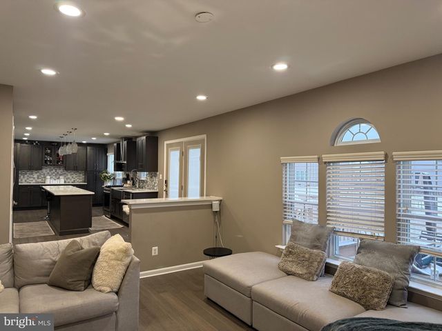 1307 NAUTICAL CIR, Baltimore, MD 21221