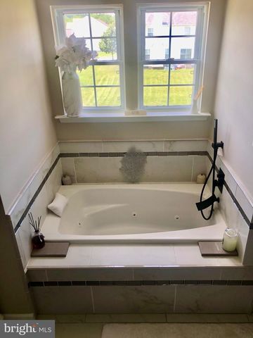 1307 NAUTICAL CIR, Baltimore, MD 21221