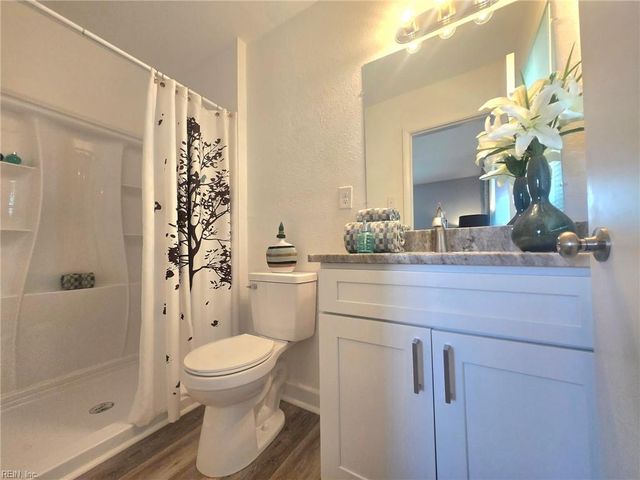 2833 Hollister AVE, Norfolk, VA 23504