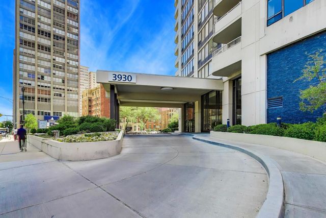 3930 N Pine Grove Avenue 1815, Chicago, IL 60613