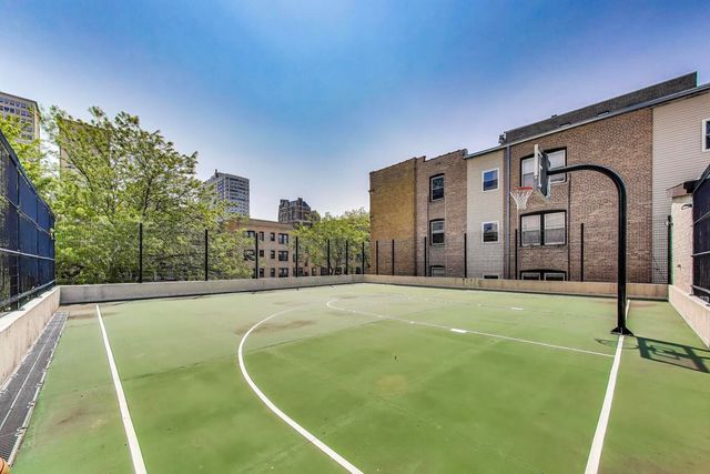 3930 N Pine Grove Avenue 1815, Chicago, IL 60613