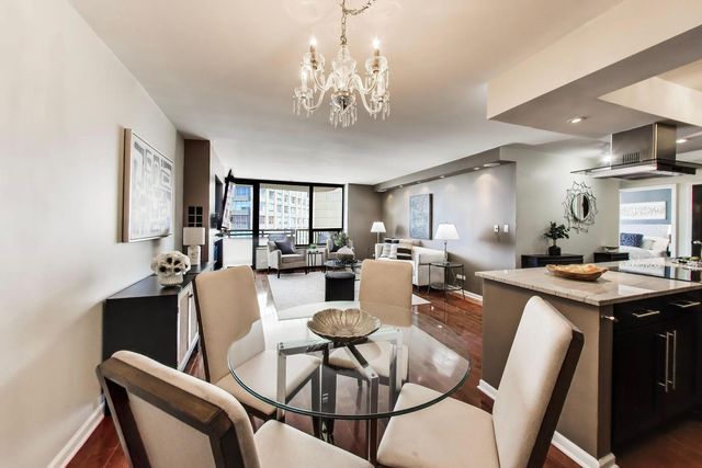 3930 N Pine Grove Avenue 1815, Chicago, IL 60613
