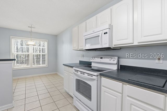 21 Wellington Dr, Bluffton, SC 29910