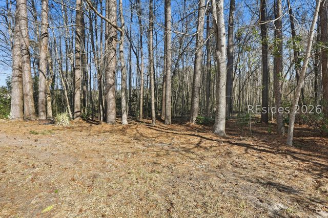 21 Wellington Dr, Bluffton, SC 29910