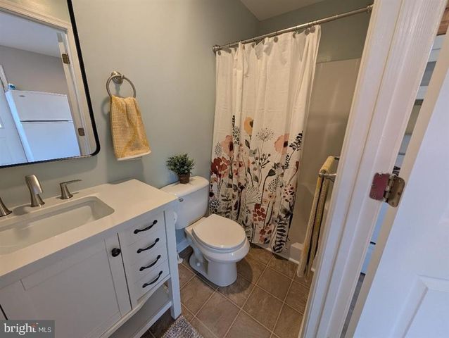 401 MIDDLE MOUNTAIN RD, Stanardsville, VA 22973