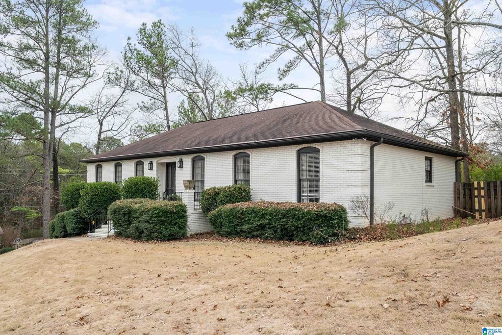 3598 ATDOANN DRIVE, Hoover, AL 35226