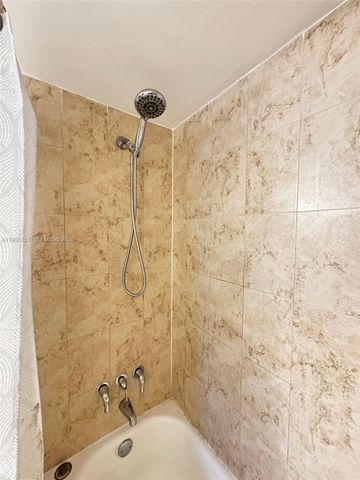 1300 Moffett St 306, Hallandale Beach, FL 33009