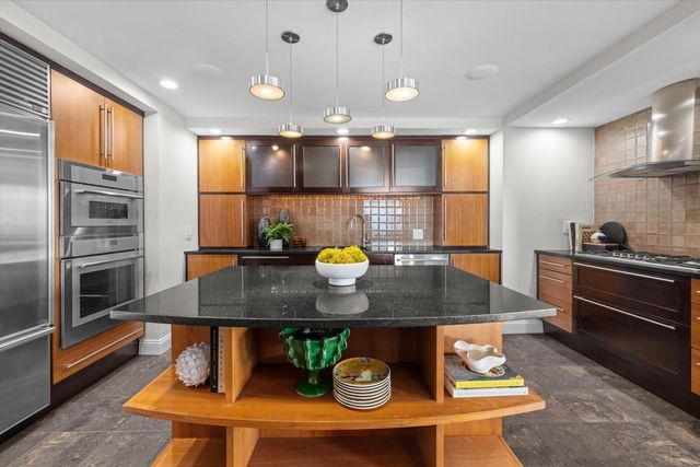 85 East India PH FG, Boston, MA 02110