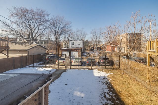 6416 S Saint Lawrence Avenue 1, Chicago, IL 60637