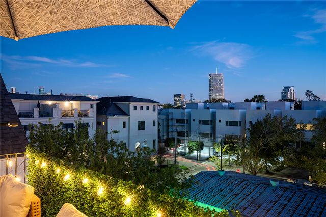 913 Thompson Street, Houston, TX 77007