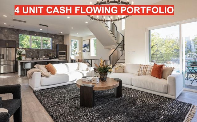 913 Thompson Street, Houston, TX 77007