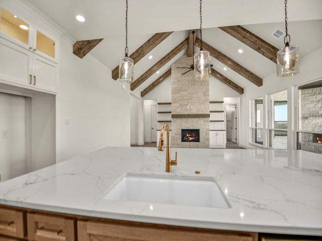 115 Guynell Ridge, Decatur, TX 76234