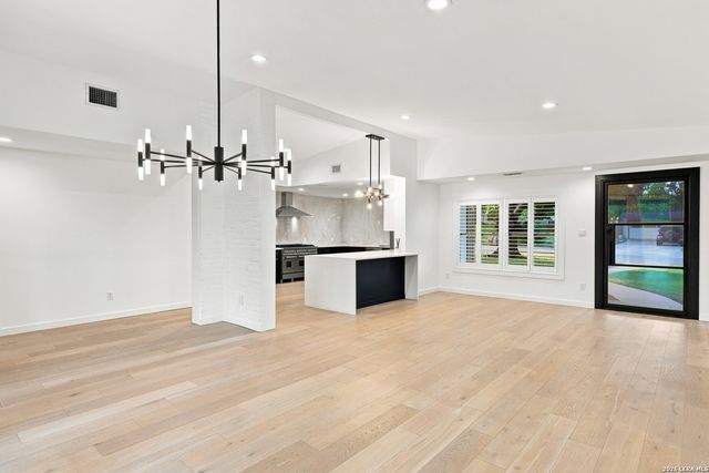 1422 WILTSHIRE AVE, Terrell Hills, TX 78209