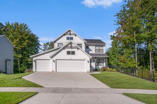 17943 Spring Oak Drive, Spring Lake, MI 49456