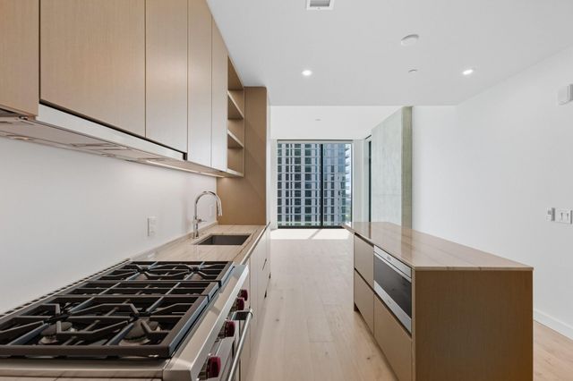 610 Davis ST 2803, Austin, TX 78701