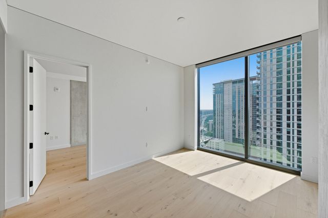 610 Davis ST 2803, Austin, TX 78701