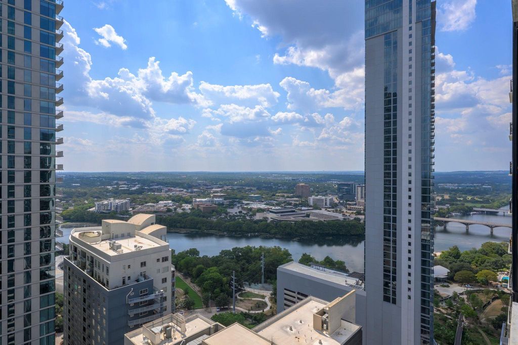 610 Davis ST 2803, Austin, TX 78701