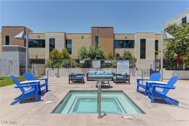 353 East Bonneville Avenue 727, Las Vegas, NV 89101