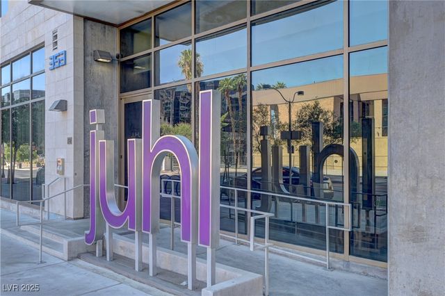 353 East Bonneville Avenue 727, Las Vegas, NV 89101