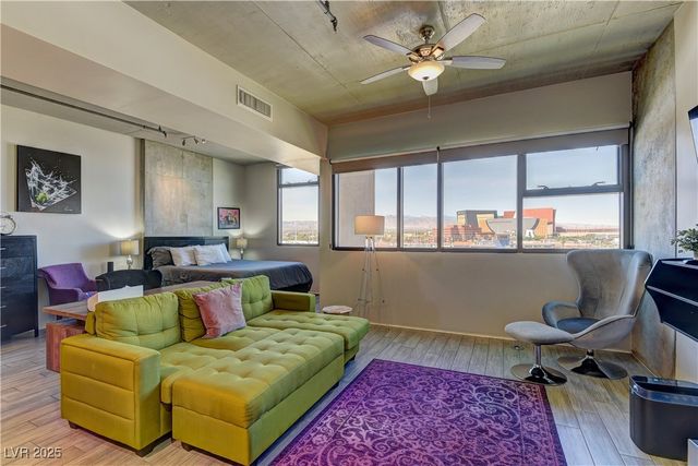 353 East Bonneville Avenue 727, Las Vegas, NV 89101