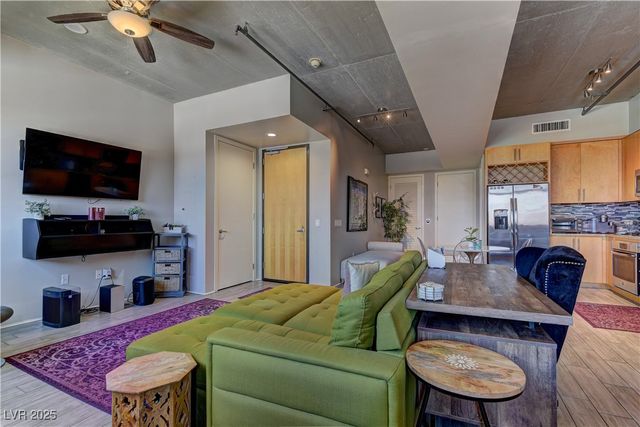 353 East Bonneville Avenue 727, Las Vegas, NV 89101