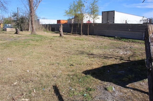 8231 Mendez Street, Houston, TX 77029