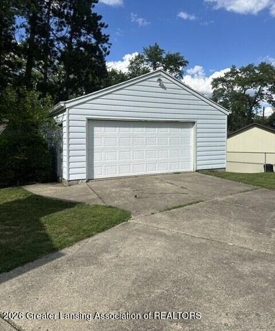 1920 Hall Street, Holt, MI 48842