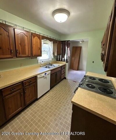 1920 Hall Street, Holt, MI 48842