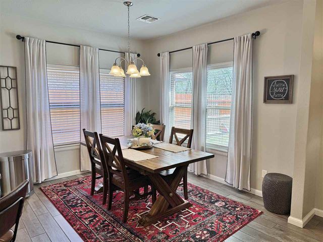 104 Elm Ave, Cache, OK 73527