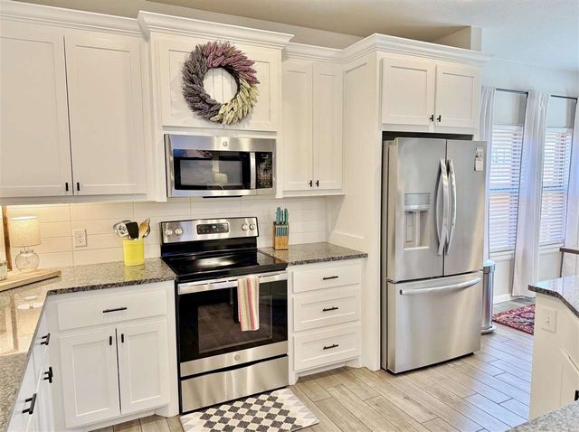 104 Elm Ave, Cache, OK 73527