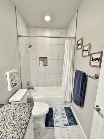 104 Elm Ave, Cache, OK 73527