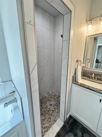 104 Elm Ave, Cache, OK 73527