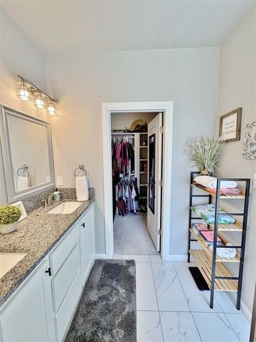 104 Elm Ave, Cache, OK 73527