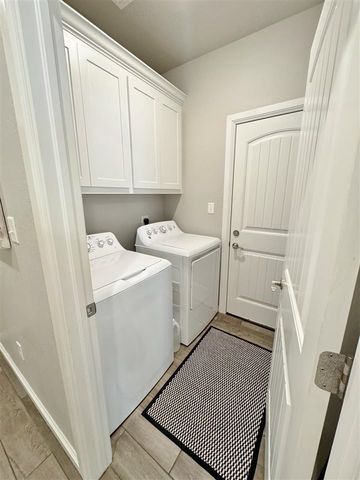 104 Elm Ave, Cache, OK 73527