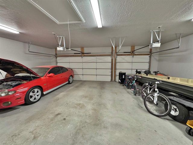 104 Elm Ave, Cache, OK 73527