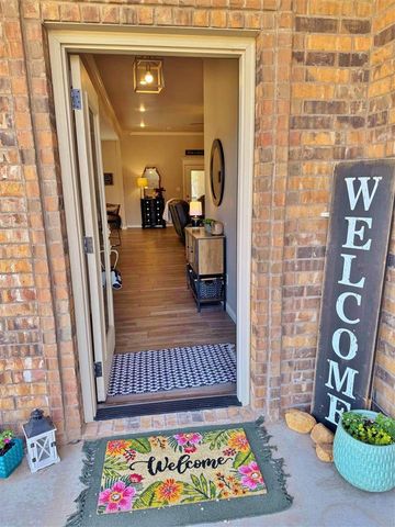 104 Elm Ave, Cache, OK 73527