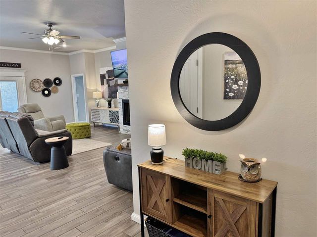 104 Elm Ave, Cache, OK 73527