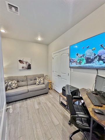 104 Elm Ave, Cache, OK 73527