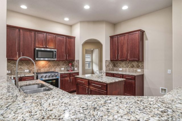 15919 Walnut Shores Drive, Houston, TX 77044