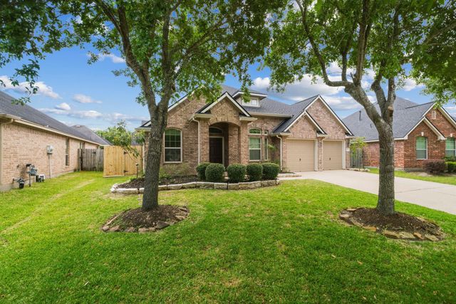 15919 Walnut Shores Drive, Houston, TX 77044