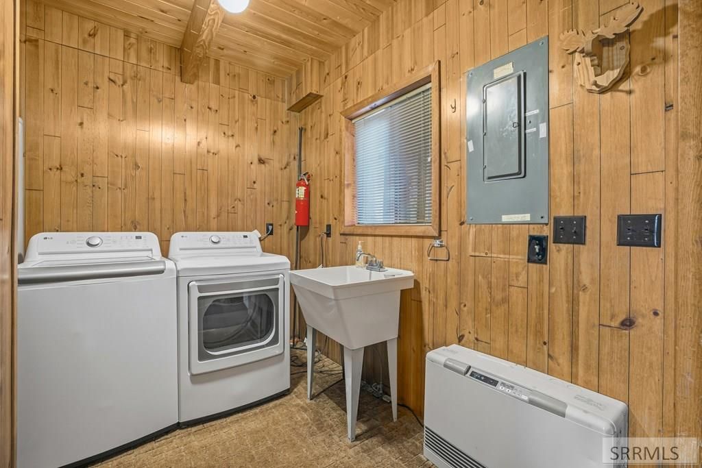 Image 18 of property listing at 4259 Luke Lane, Island Park, ID 83429