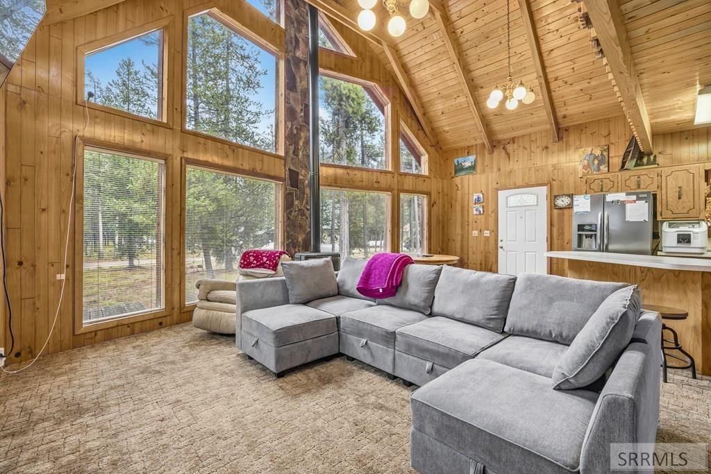 Image 5 of property listing at 4259 Luke Lane, Island Park, ID 83429