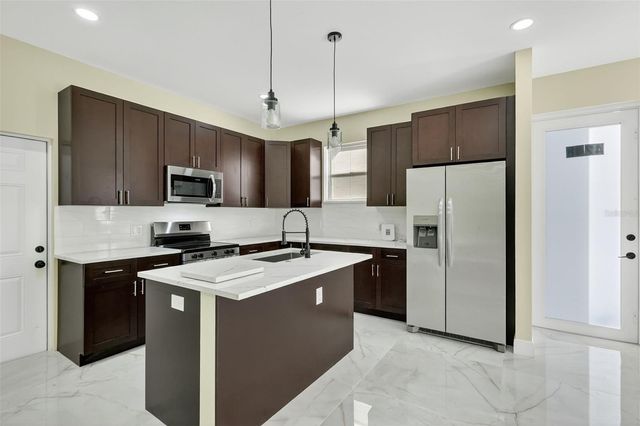 4248 26TH AVENUE, Vero Beach, FL 32967